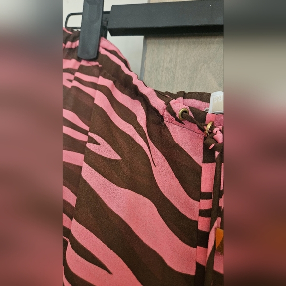 MICHAEL KORS Zebra Print Wide Leg Pants Tie Front Sheer Pants.Pink/brown. Size M - Picture 14 of 14